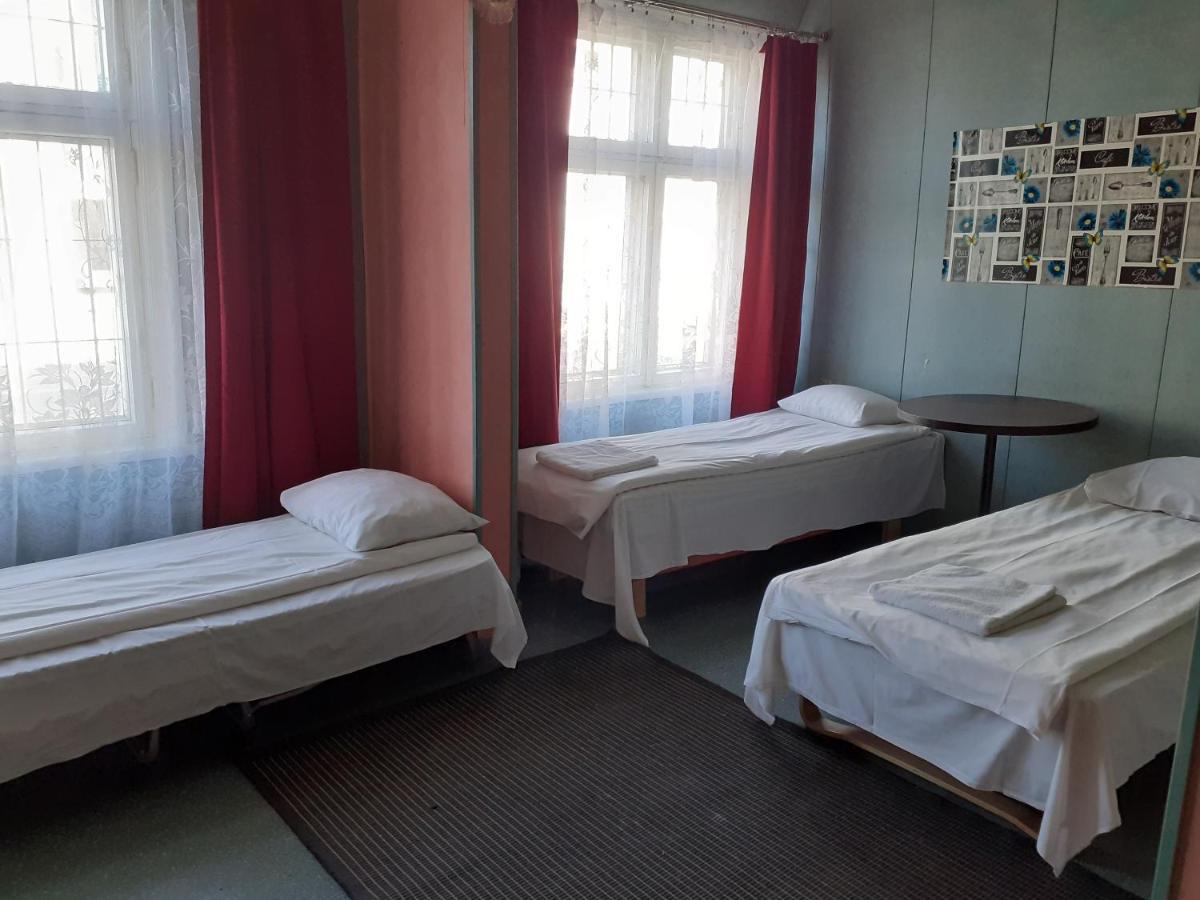 Budget Hostel بارنو المظهر الخارجي الصورة