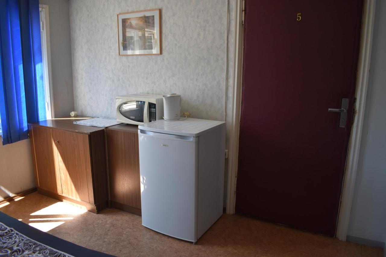 Budget Hostel بارنو المظهر الخارجي الصورة