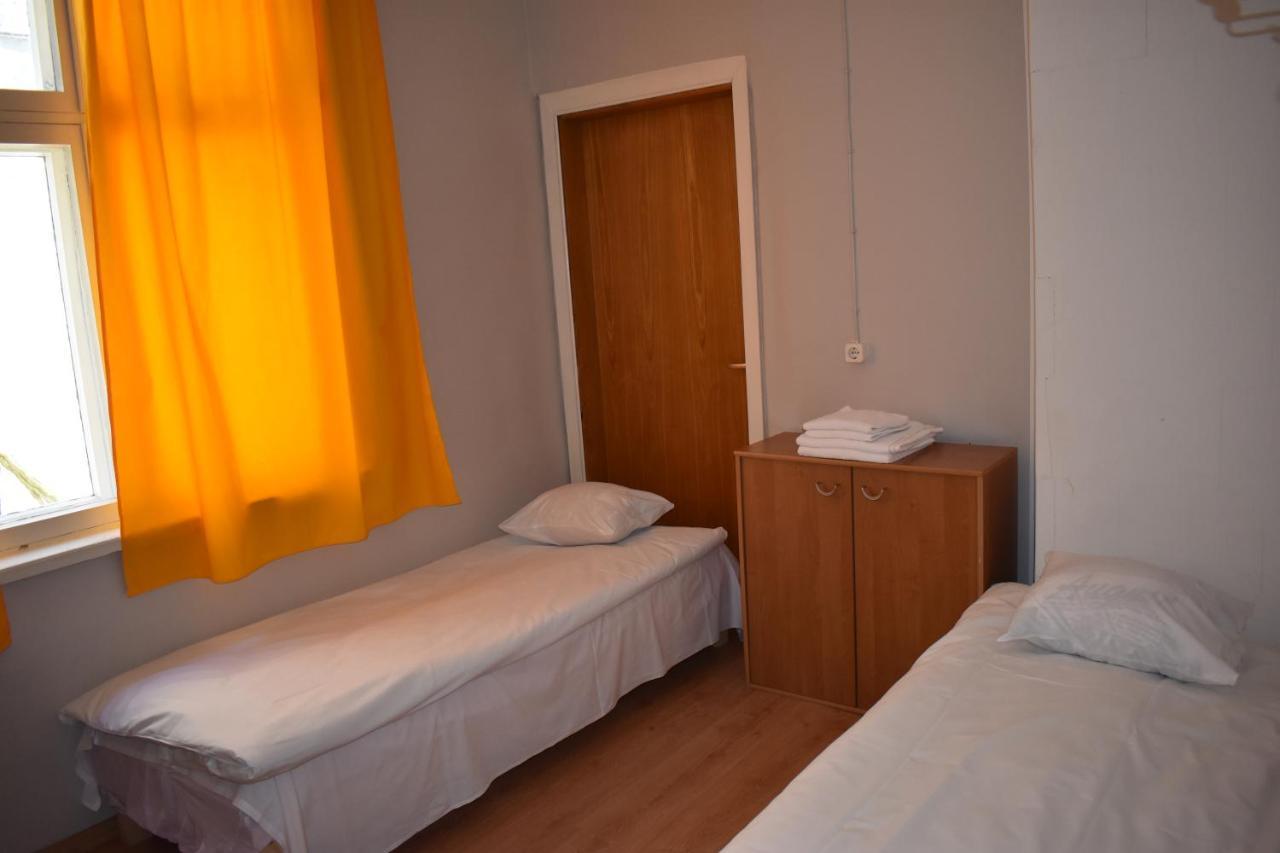 Budget Hostel بارنو المظهر الخارجي الصورة