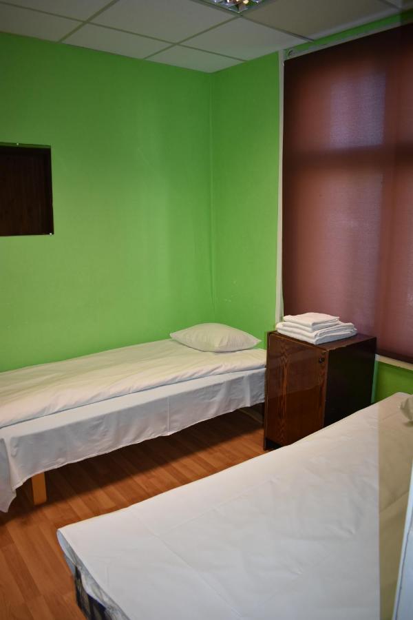 Budget Hostel بارنو المظهر الخارجي الصورة